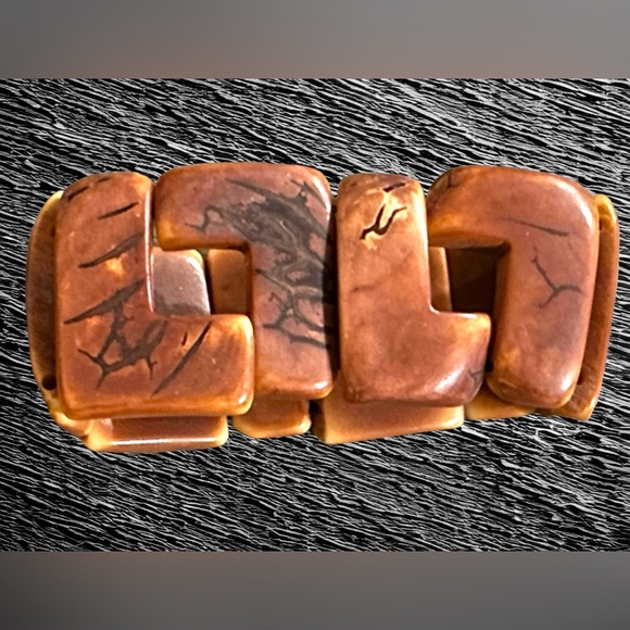 Santiago L Shaped Tagua Nut Bracelet 7-8” - Picture 4 of 5